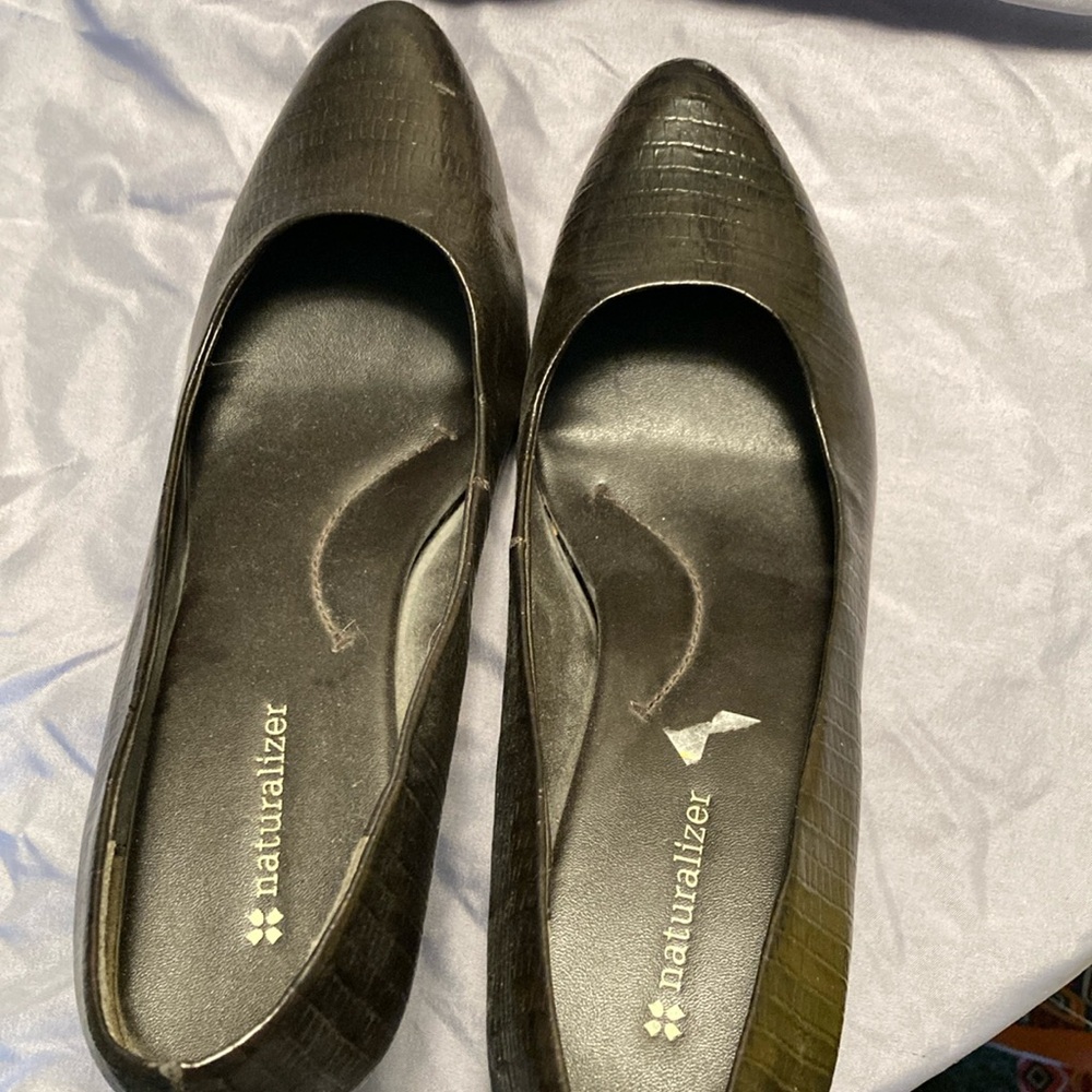 Ladies size 91/2 high heels